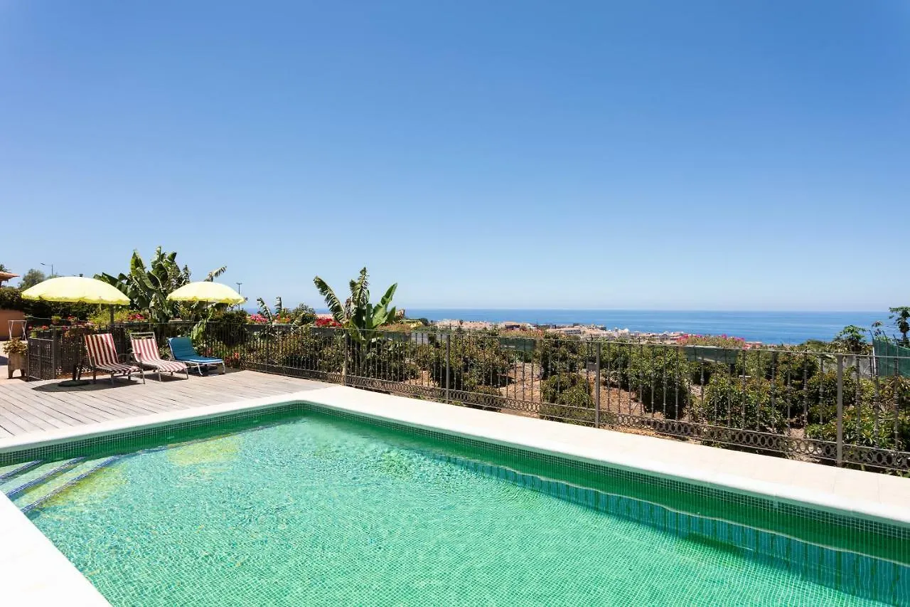 Casa Strelizia - Vivienda Vacacional Puerto de la Cruz  Hébergement de vacances